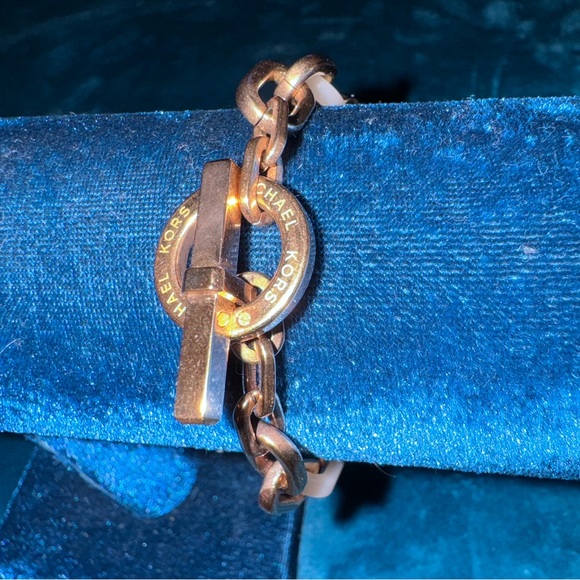 2 Michael Kors bracelet set rose pink and yellow gold tone bangle and Cuban link - Picture 10 of 12